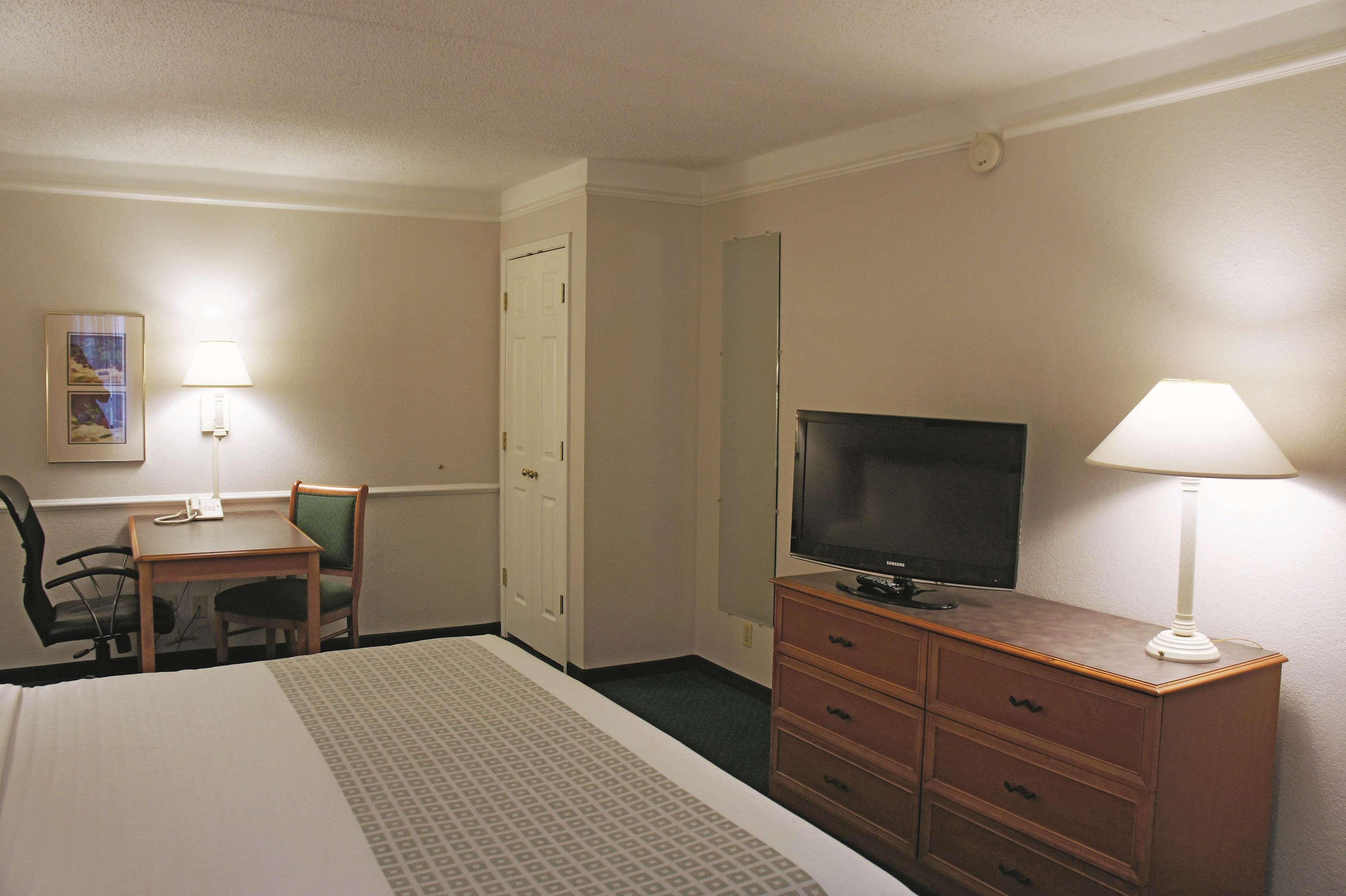 La Quinta Inn By Wyndham Φάρμινγκτον Εξωτερικό φωτογραφία