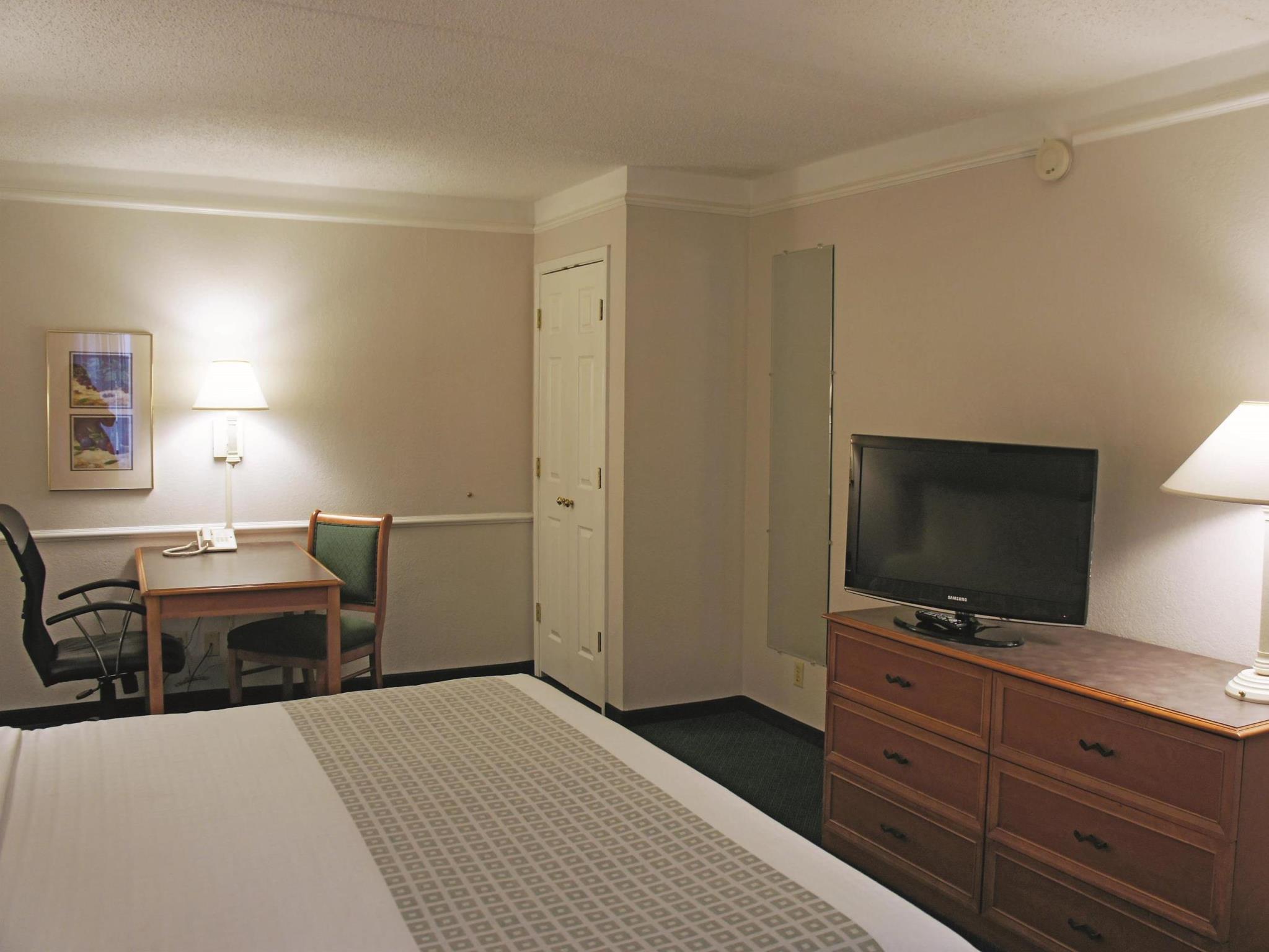 La Quinta Inn By Wyndham Φάρμινγκτον Εξωτερικό φωτογραφία