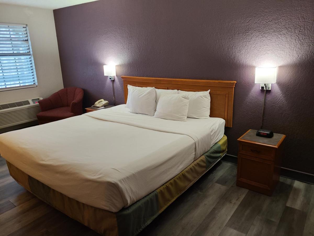 La Quinta Inn By Wyndham Φάρμινγκτον Εξωτερικό φωτογραφία