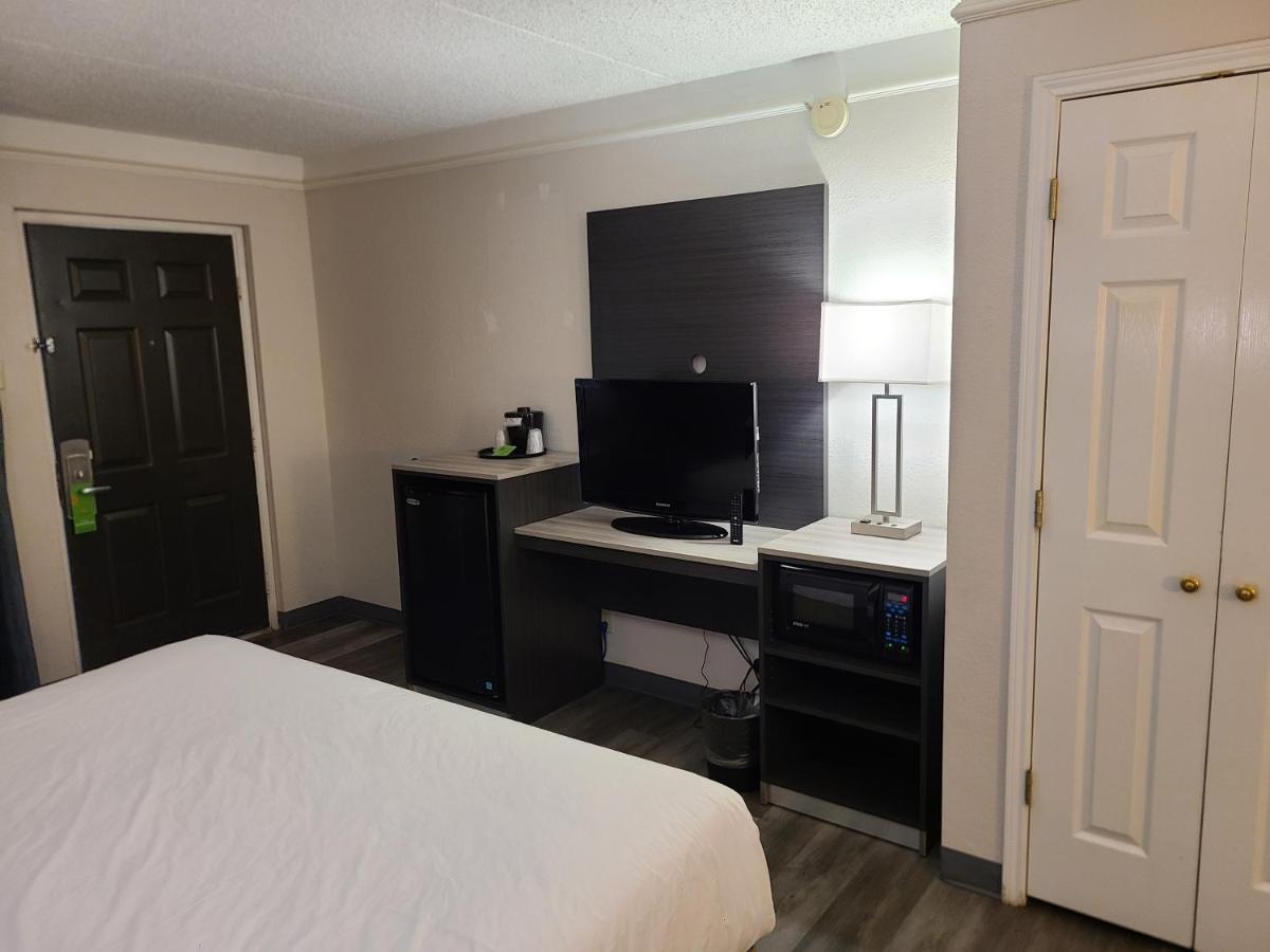 La Quinta Inn By Wyndham Φάρμινγκτον Εξωτερικό φωτογραφία